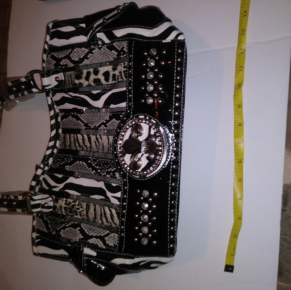 Black and white zebra print handbag - Picture 10 of 10